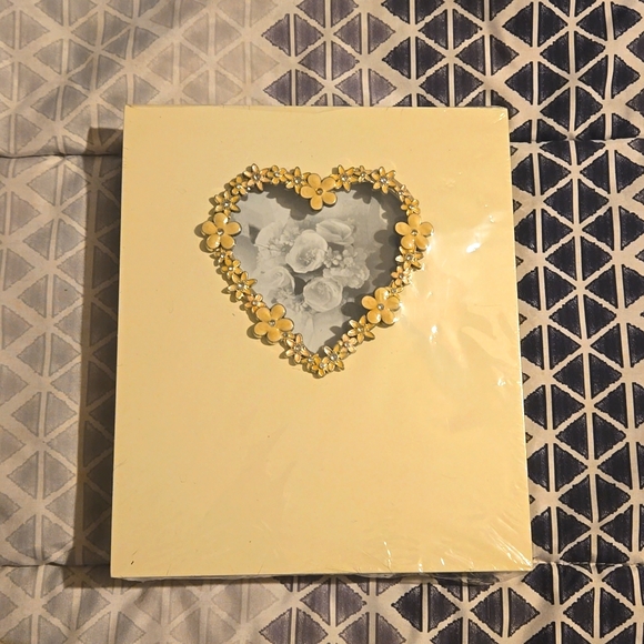 Brand New Wedding Album - Picture 1 of 1